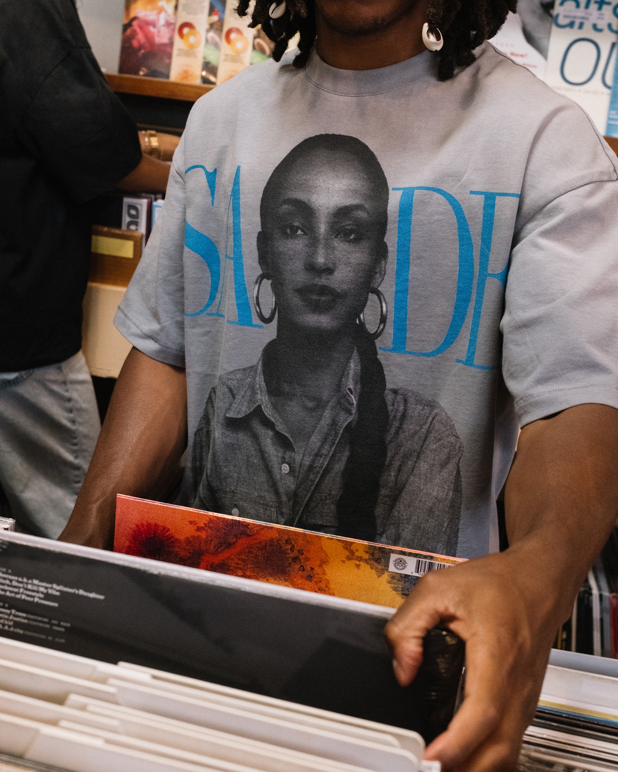 トップス Unfinished Studios/1.618 SADE Cement L SADE, CEMENT TEE – Unfinished Studios